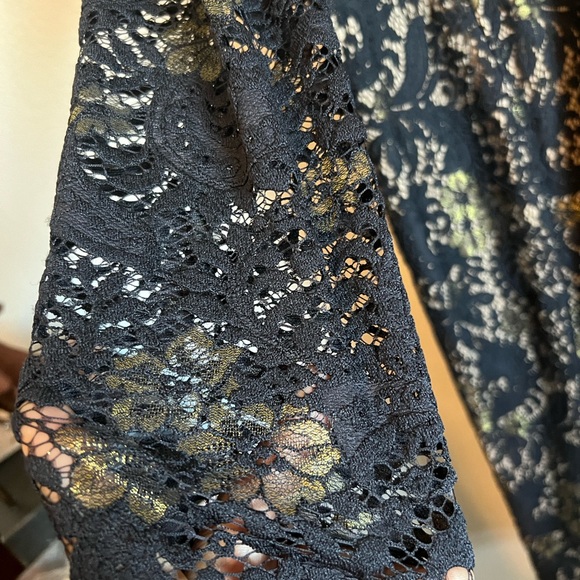 Maggy London Nadia Lace Midi Dress Black & Nude Size 14 - Picture 4 of 11